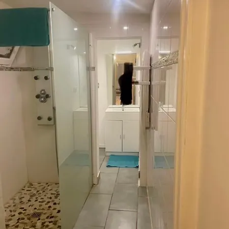 Fully Equipped One-bedroom Apartment, Right In The Center Of *
