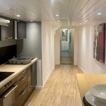 Fully Equipped One-bedroom Apartment, Right In The Center Of Apartment *